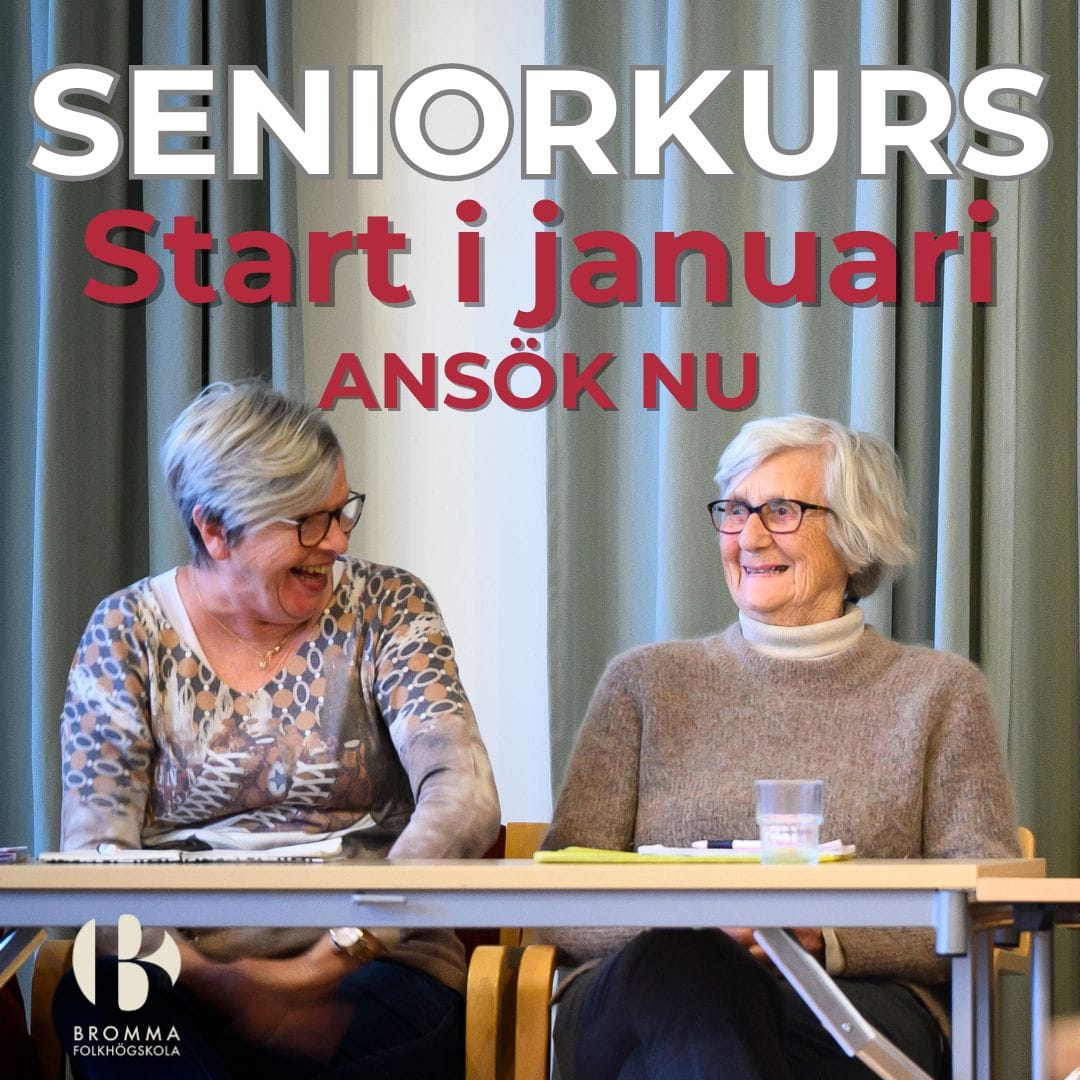 Två äldre damer som skrattar